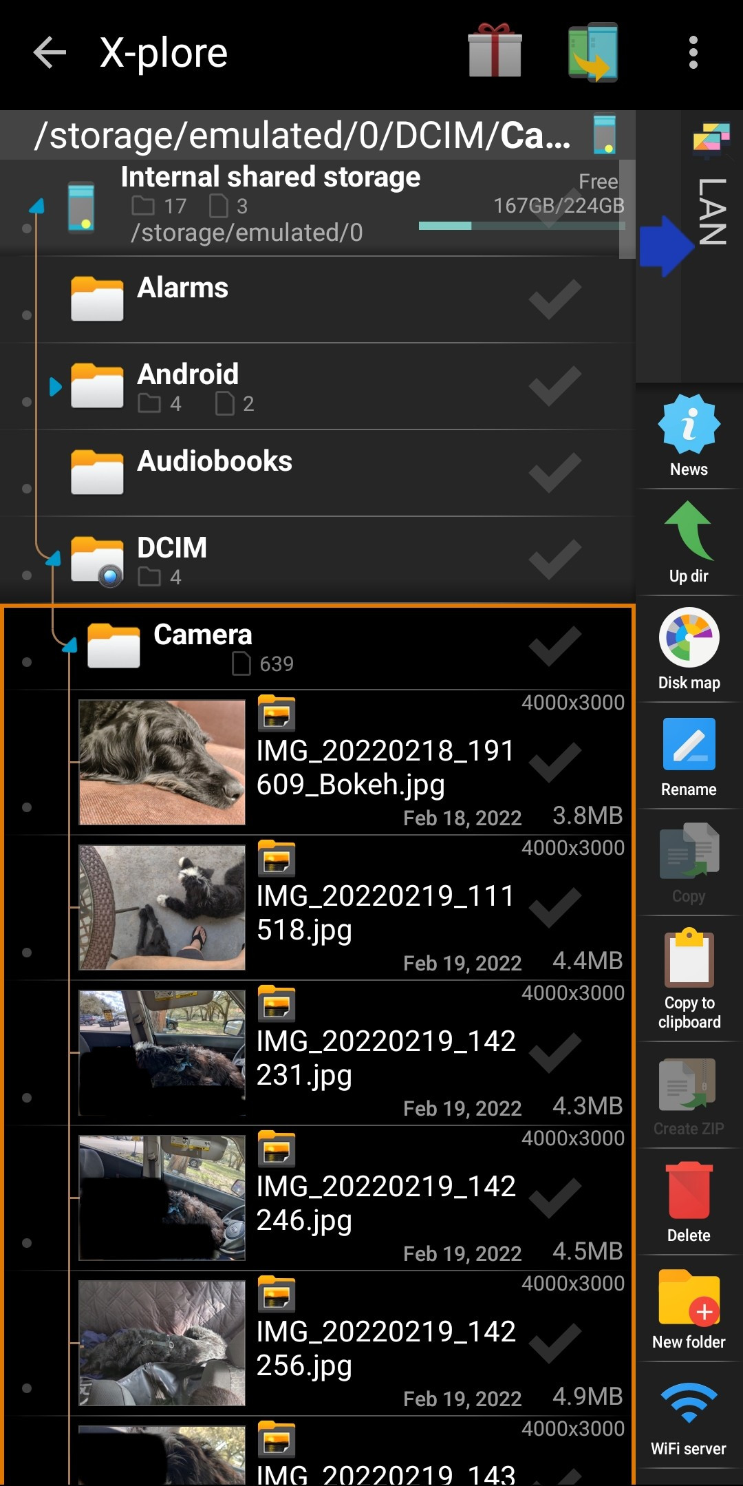 Selecting files in X-plore File Manager Selecting files in X-plore File Manager.